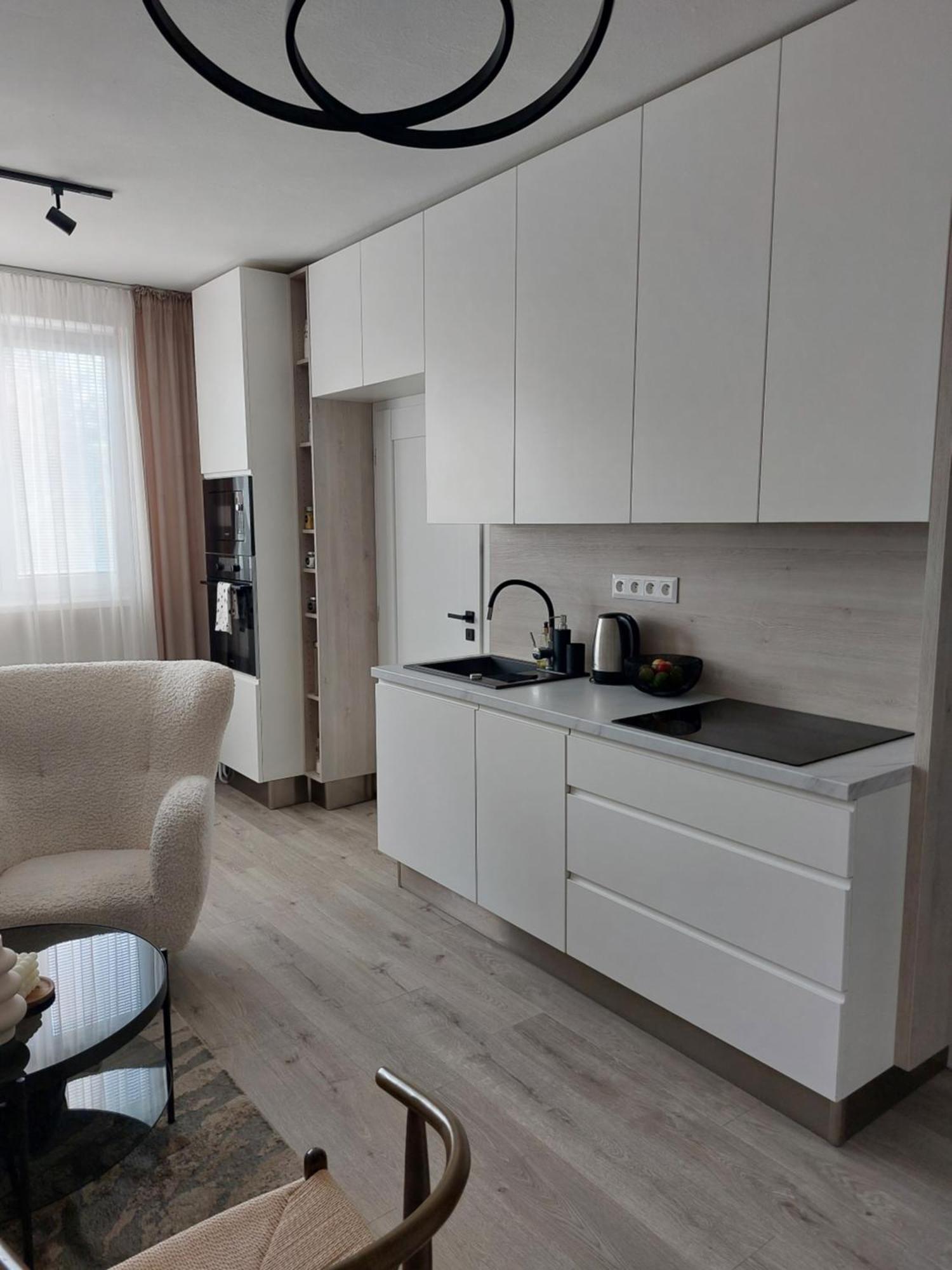 M&M Apartman Тренчин Экстерьер фото